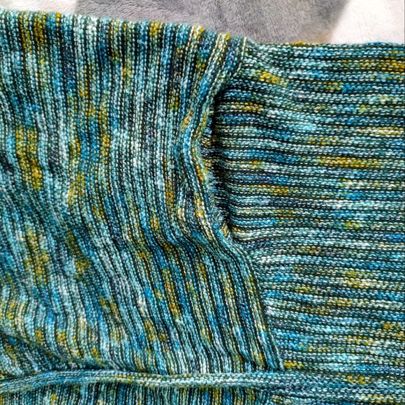 Long cardigan. Marled turquoise, geen and more. New. Size small. - Picture 6 of 11